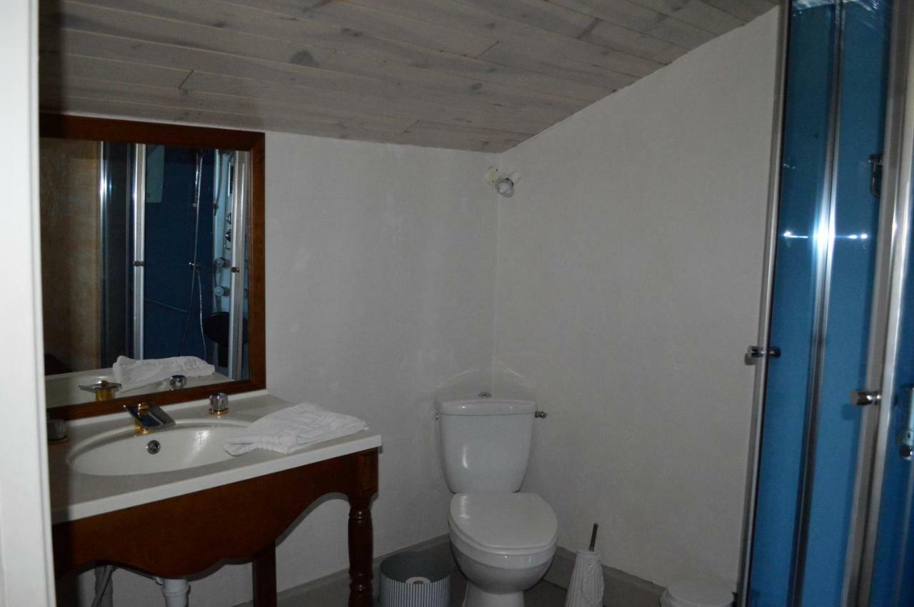 Le Prieure Bed and Breakfast Saint-Pey-de-Castets Exterior foto
